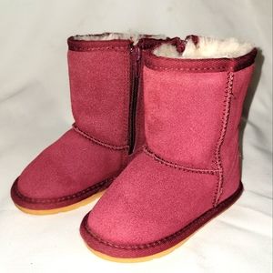 UGG Ozlamb Australia Stax side zip Cherry Girls size 7